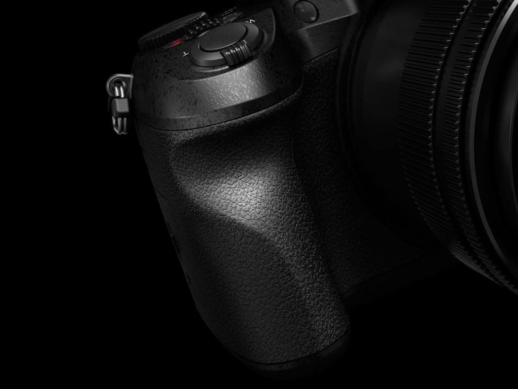 Panasonic LUMIX FZ2500 4K Point and Shoot Camera, 20X LEICA DC VARIO-ELMARIT F2.8-4.5 Lens, 21.1 Megapixels, 1 Inch High Sensitivity Sensor, 422 10-bit, HDMI Out, DMC-FZ2500 (USA BLACK)